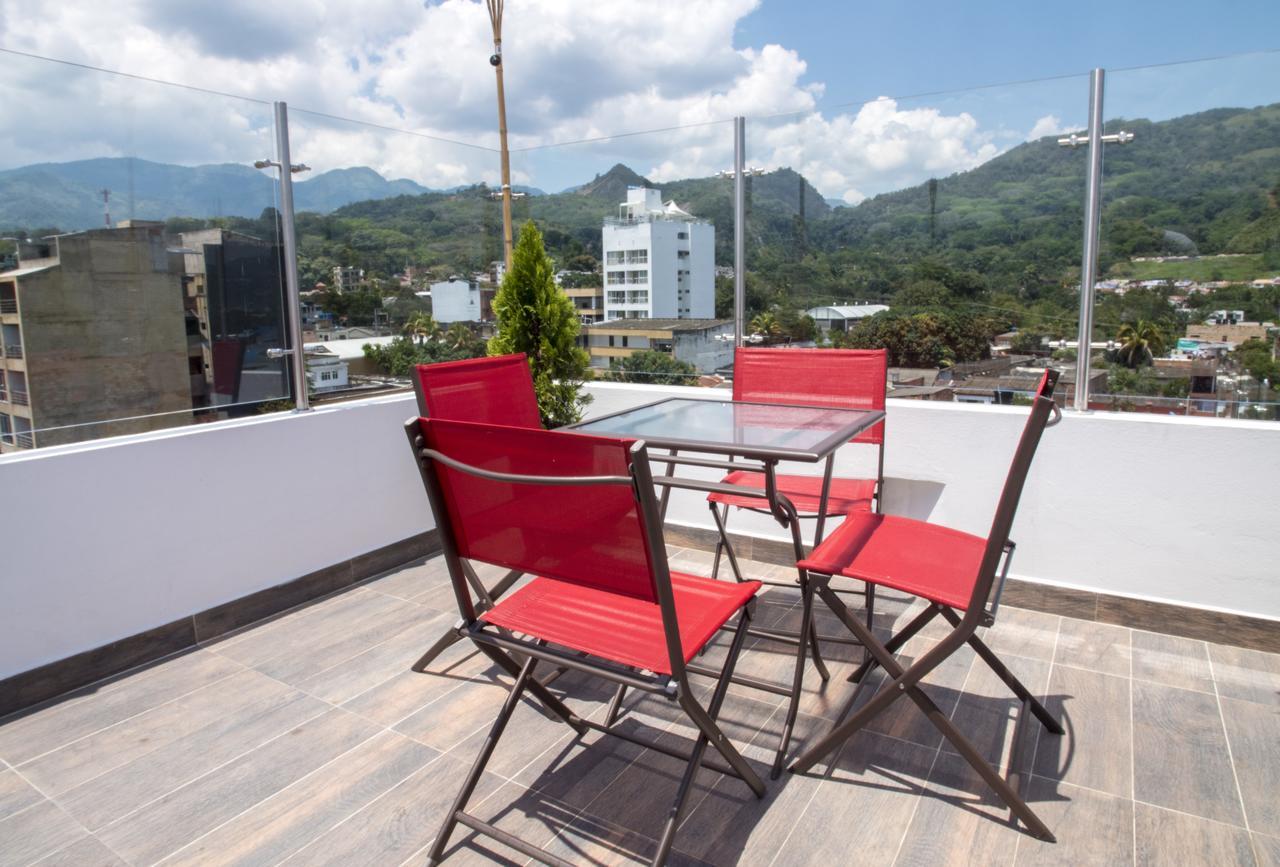 Hotel Grand H&R Villeta Exterior foto
